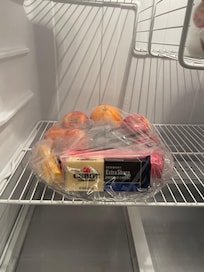 Look at the welcome fruit tray!