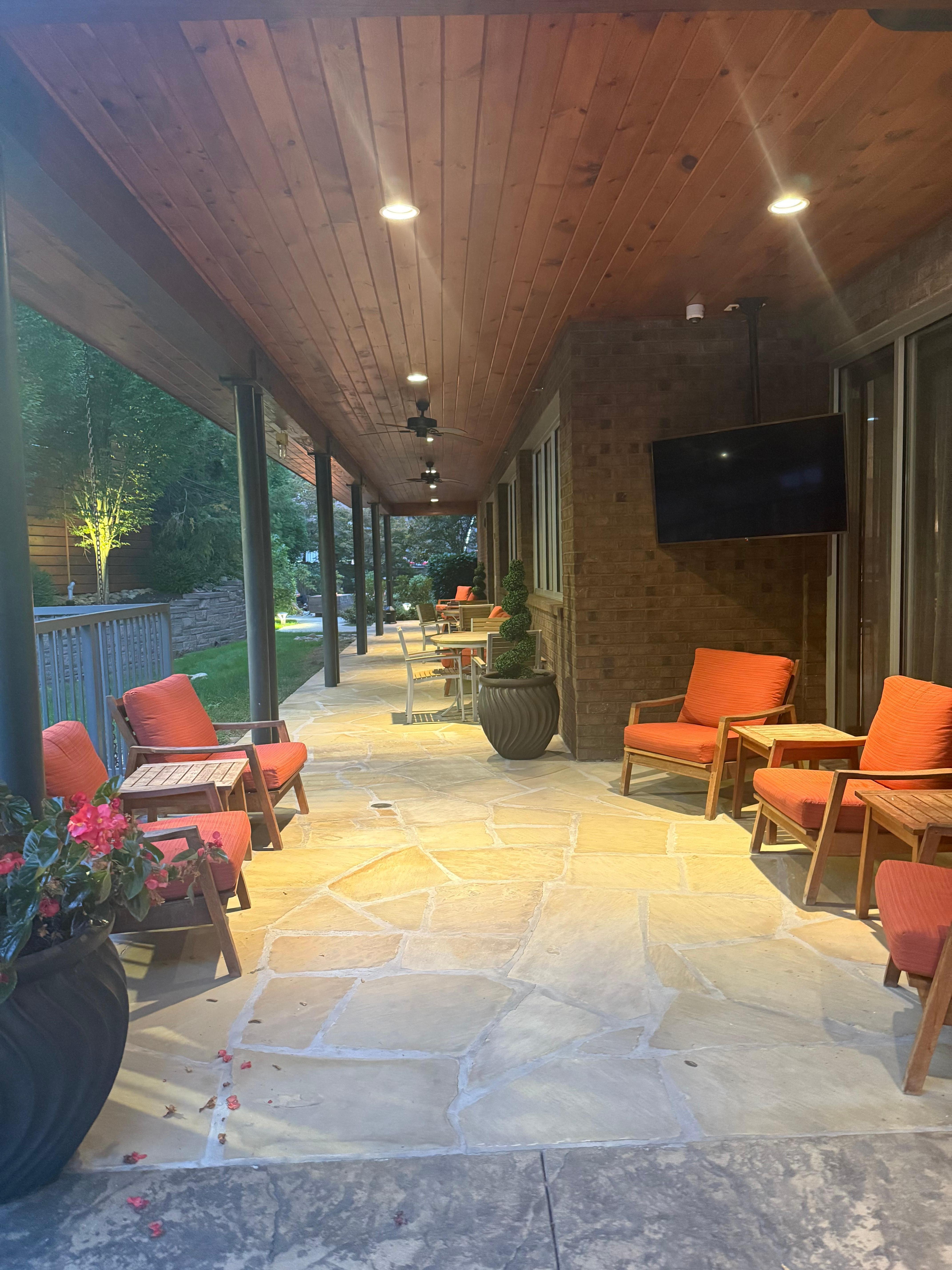 Outdoor sitting area. 