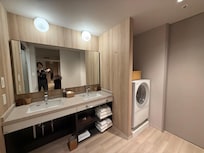 浴廁間竟然還有洗衣機