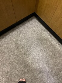 Small dirty Lift