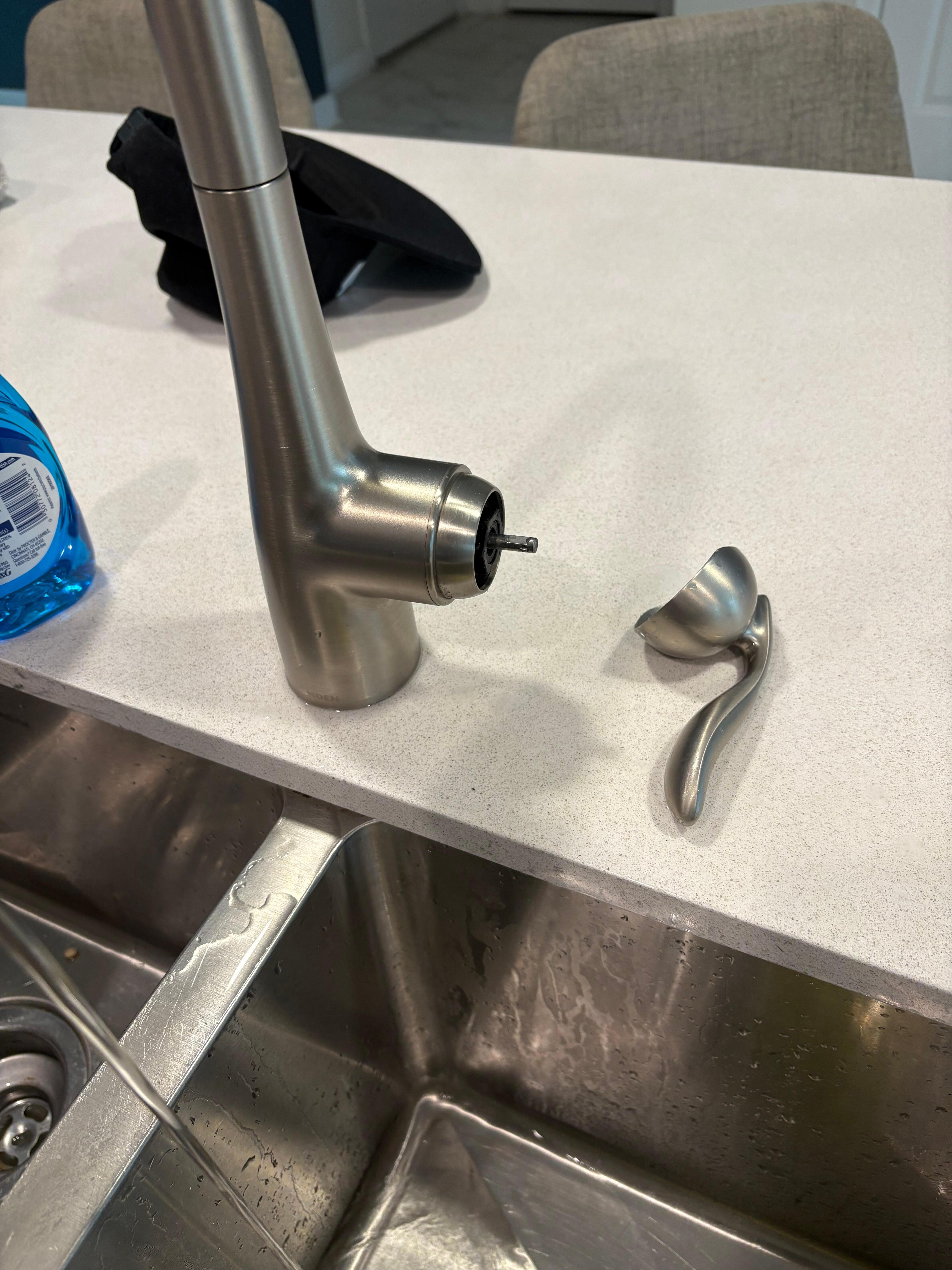 Kitchen faucet
