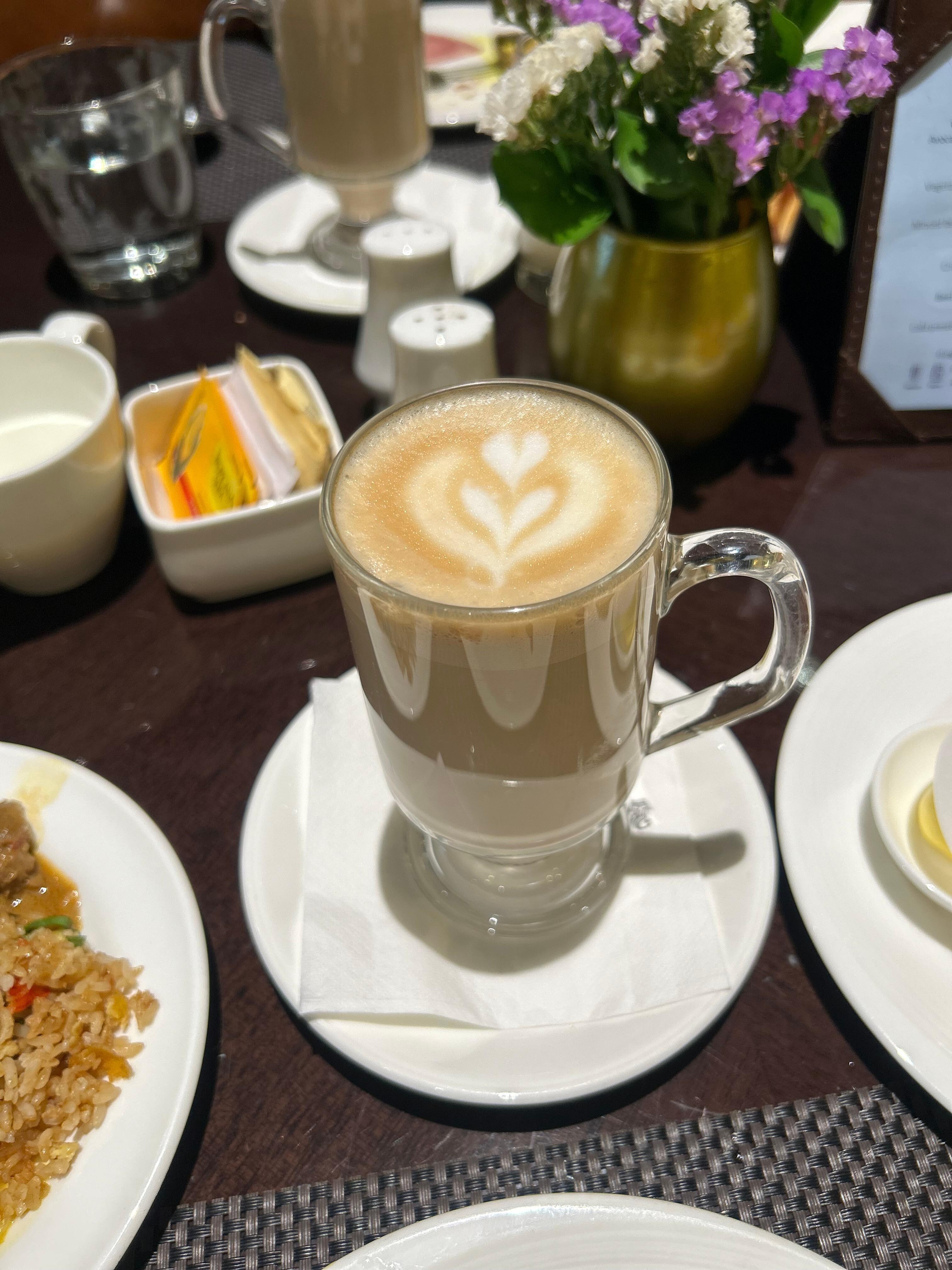 朝食時に頼んだカフェラテ