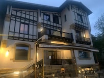 Hotel (Photos skills not great!)