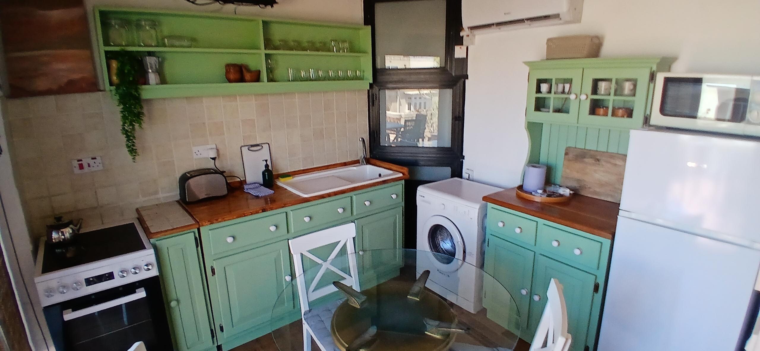 Top floor kitchen 