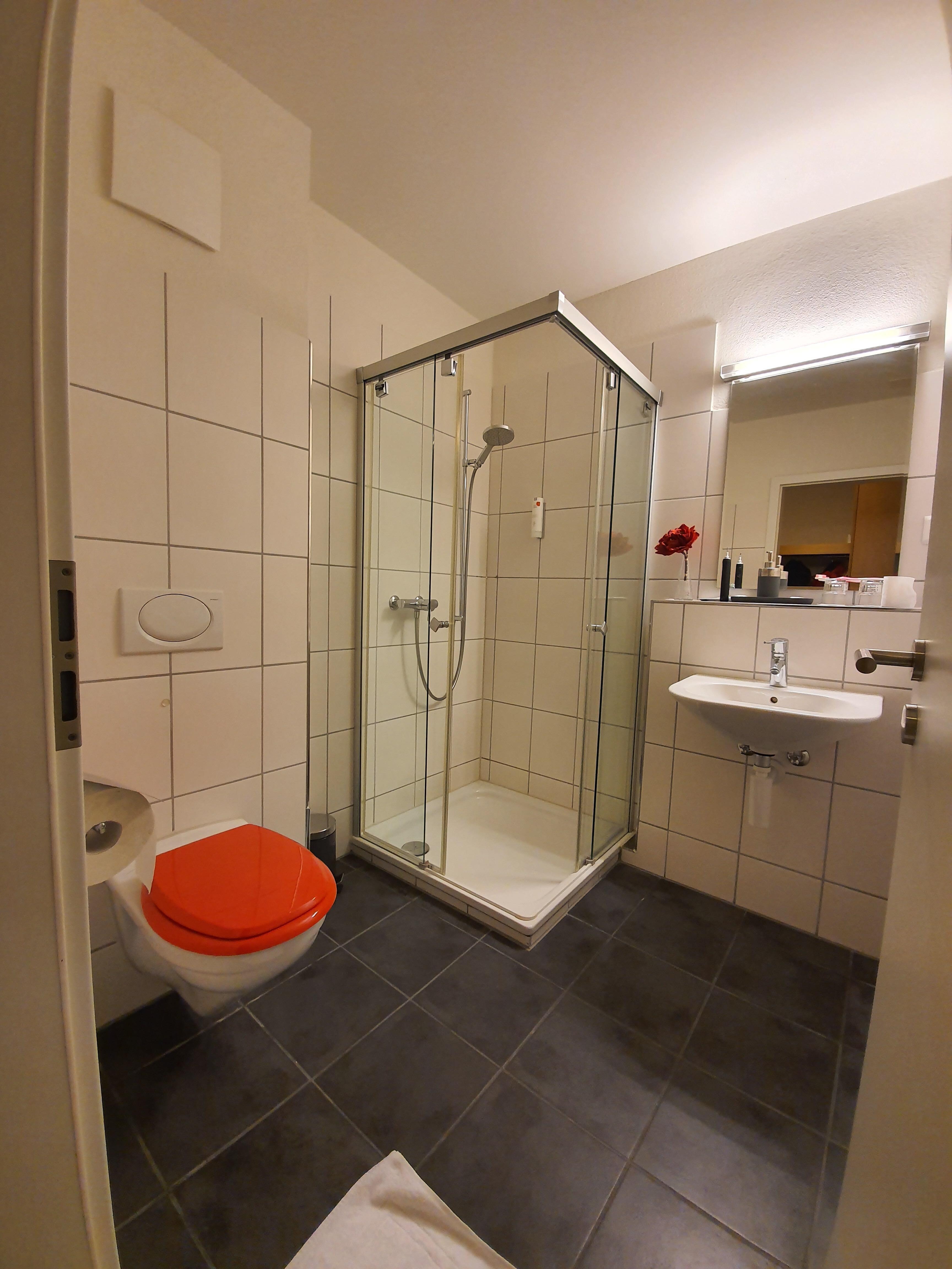 화장실도 따뜻한물 잘나옵니다ㅎ