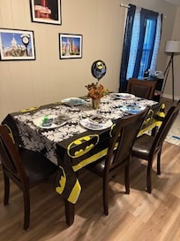 There was enough room for all 5 of us at the table.