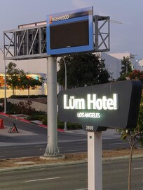Lum Hotel, LA