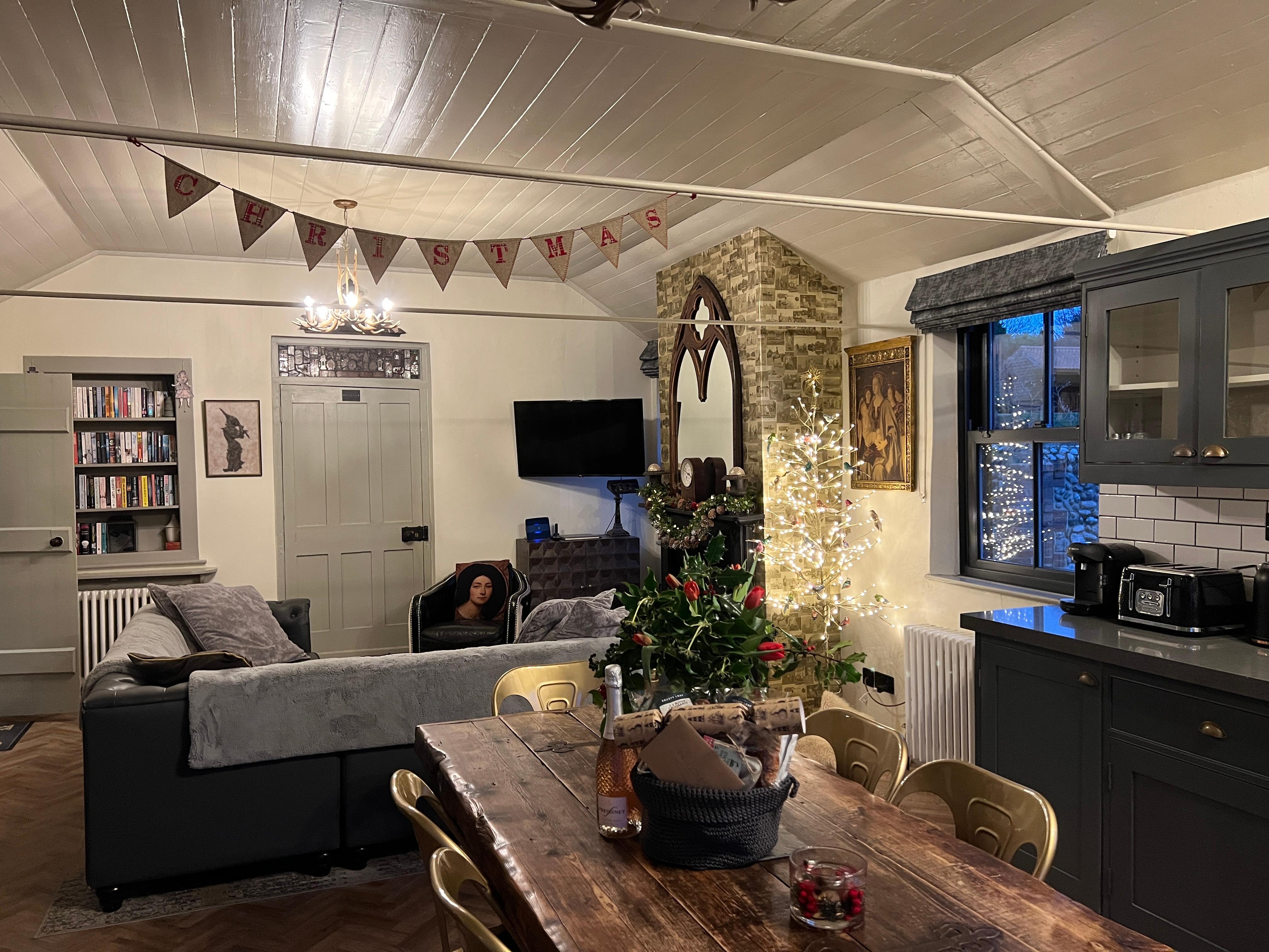 Living and dining area 