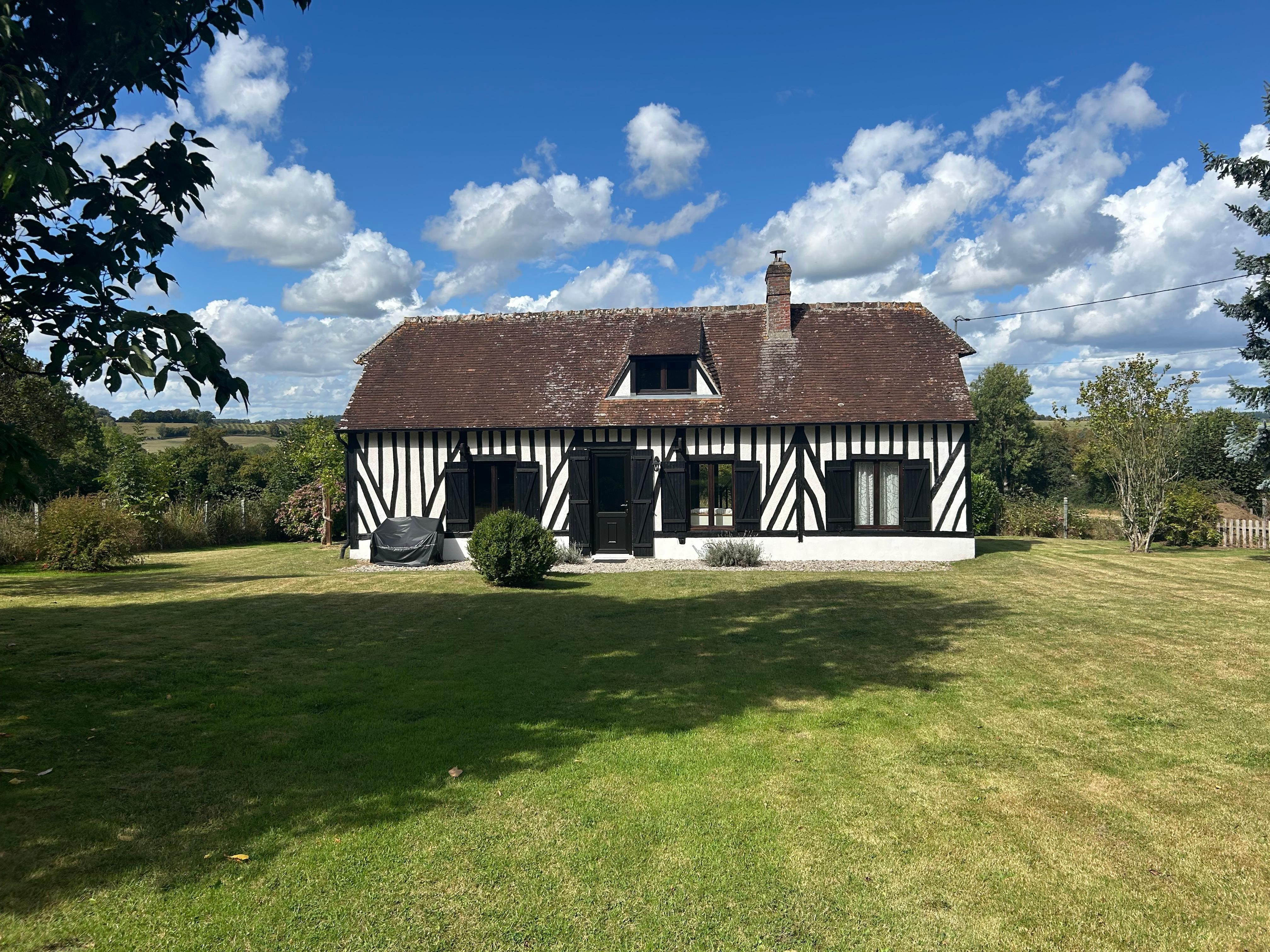 Front of beautiful cottage