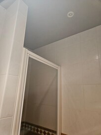 Lightbulb dead. Couldn't see in shower.