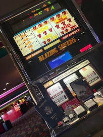 SLOTS R FUN
CIRCUS TOKEN
$2 Hotdogs
$2 Beer
$2 popcorn 🍿
$2 shrimp cocktail
