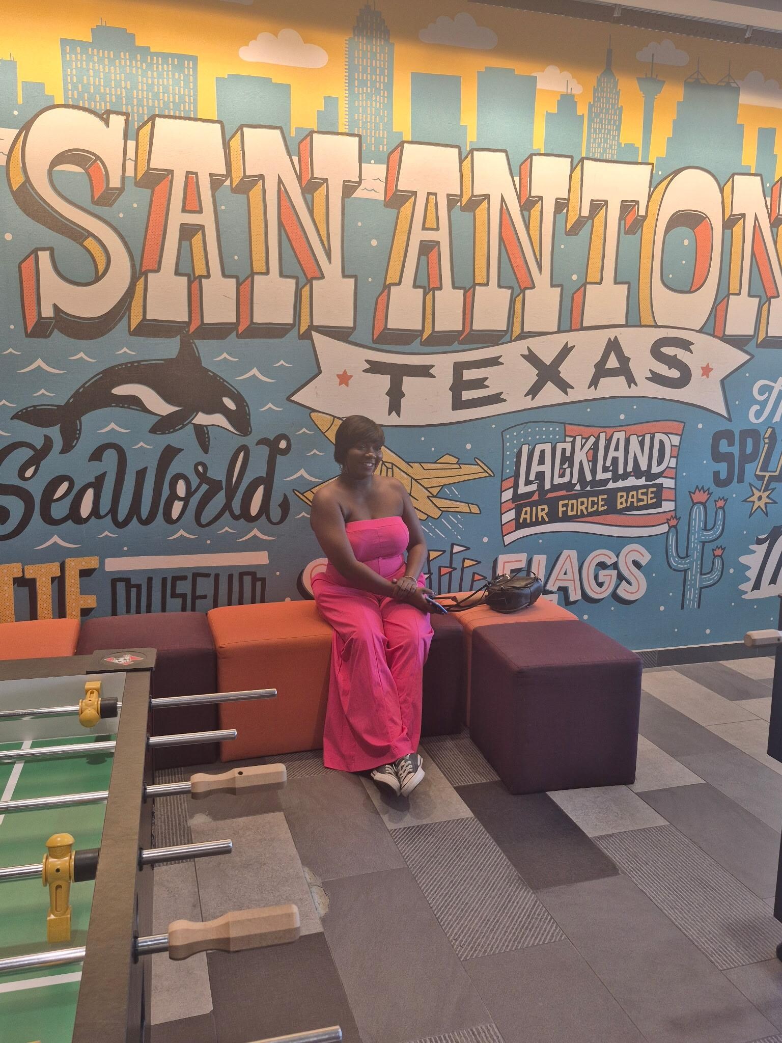 This picture was on the Lobby after an ok breakfast.. again the staff made the place a little bit better.. because they were friendly and understanding.