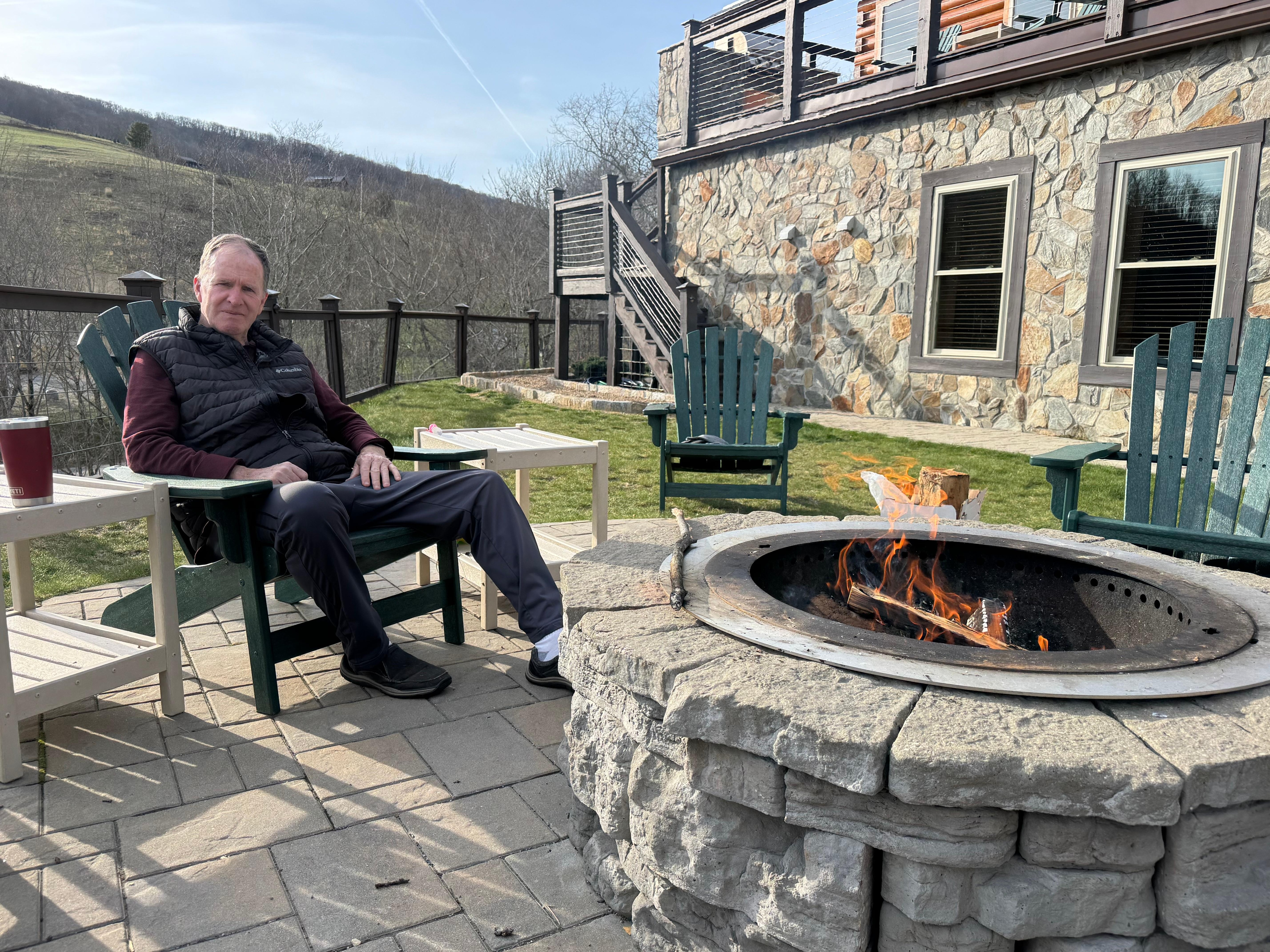 Pit is like a solo one so it is smokeless.  A win!