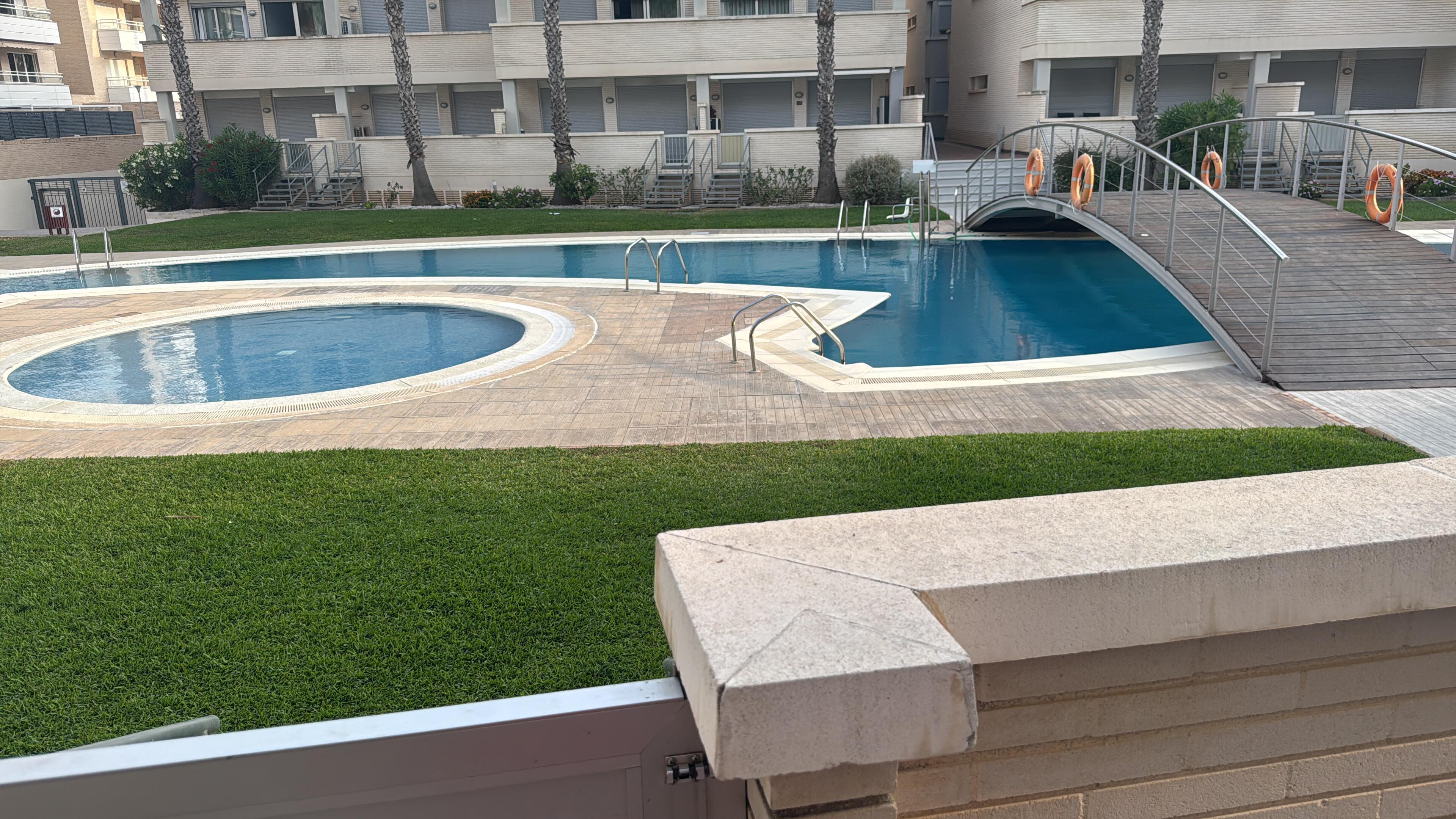 Large pool with children’s paddling pool