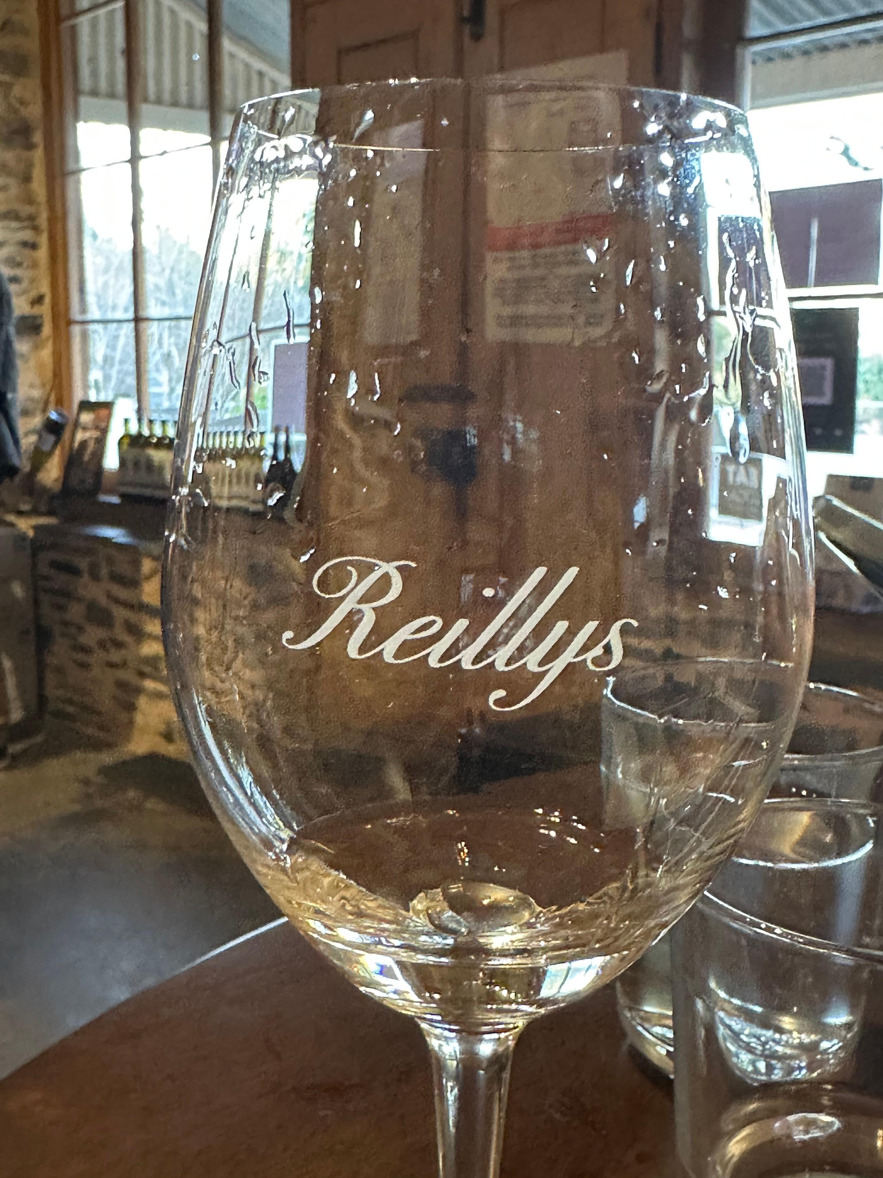 Wine tasting 