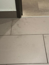 Floor looks dirty but it’s the marble design.