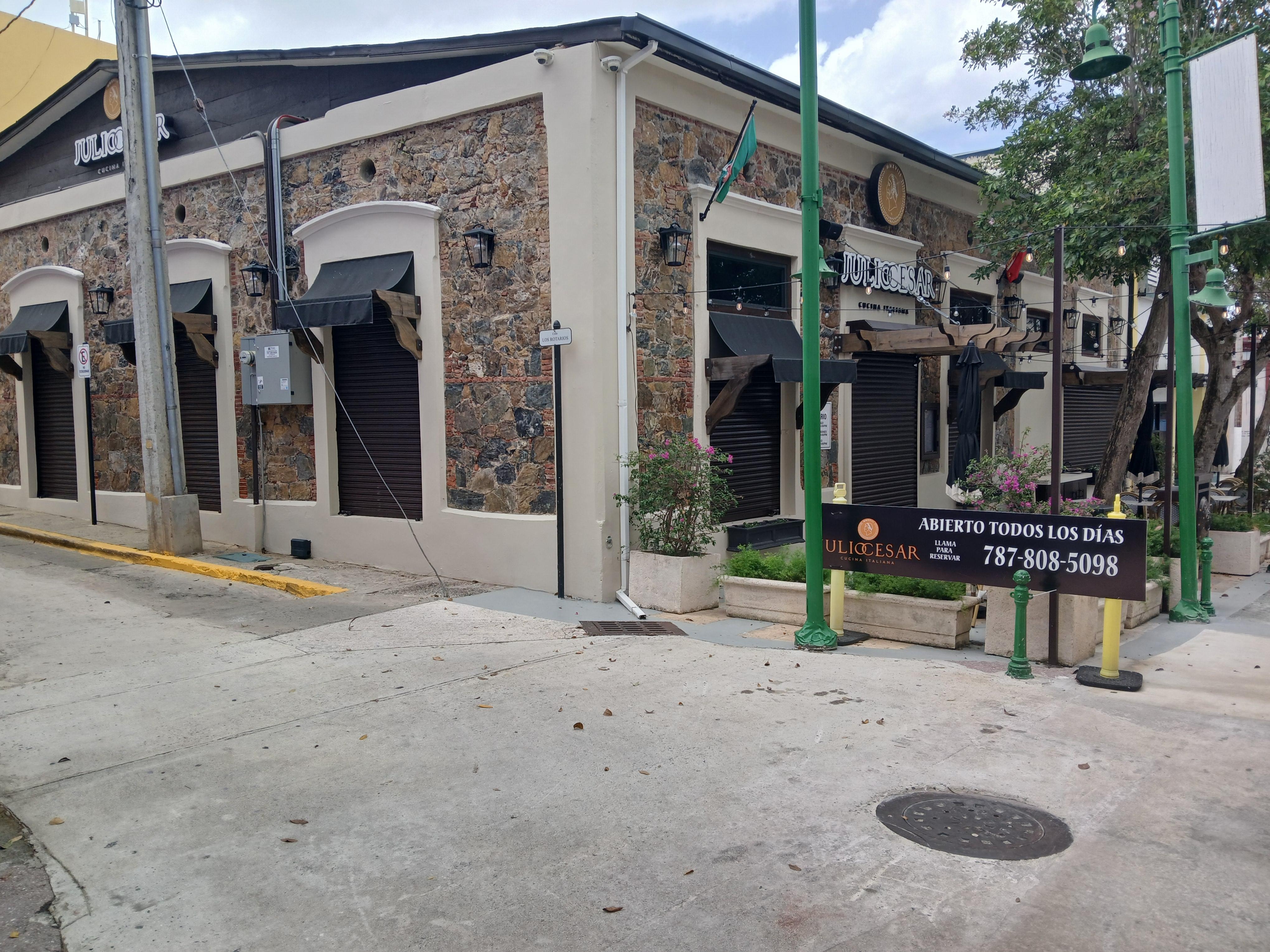 Julio César Italian Restaurant
