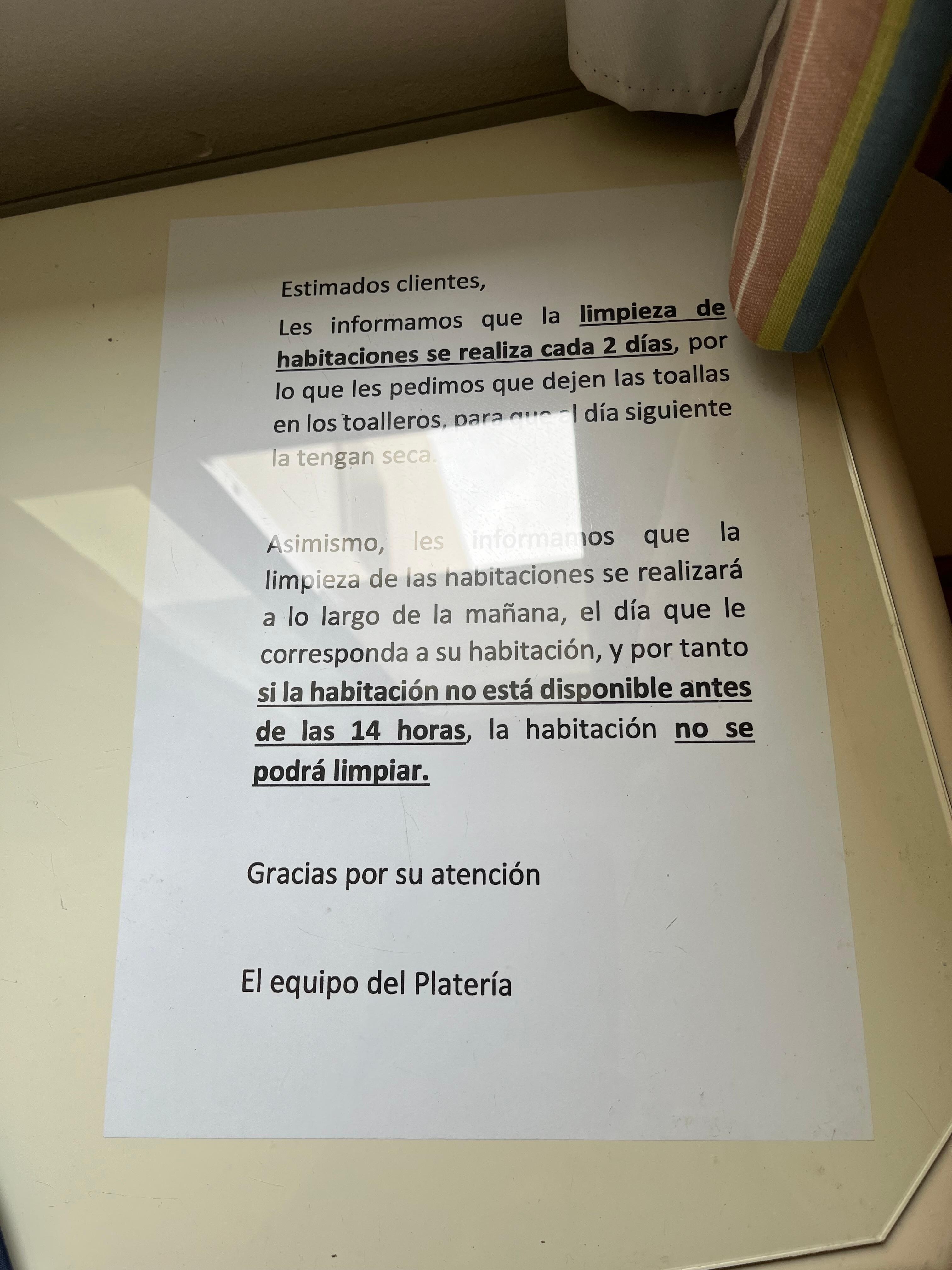 information dans la chambre , nettoyage tous les 2 jours. Non dit sur le site au moment de la réservation.