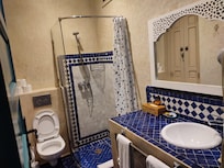 Riad Azrur Bab Aylan bathroom