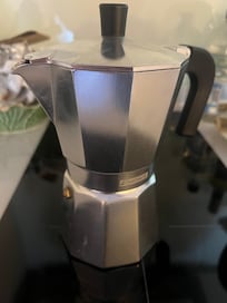 Coffee maker on induction hob not working