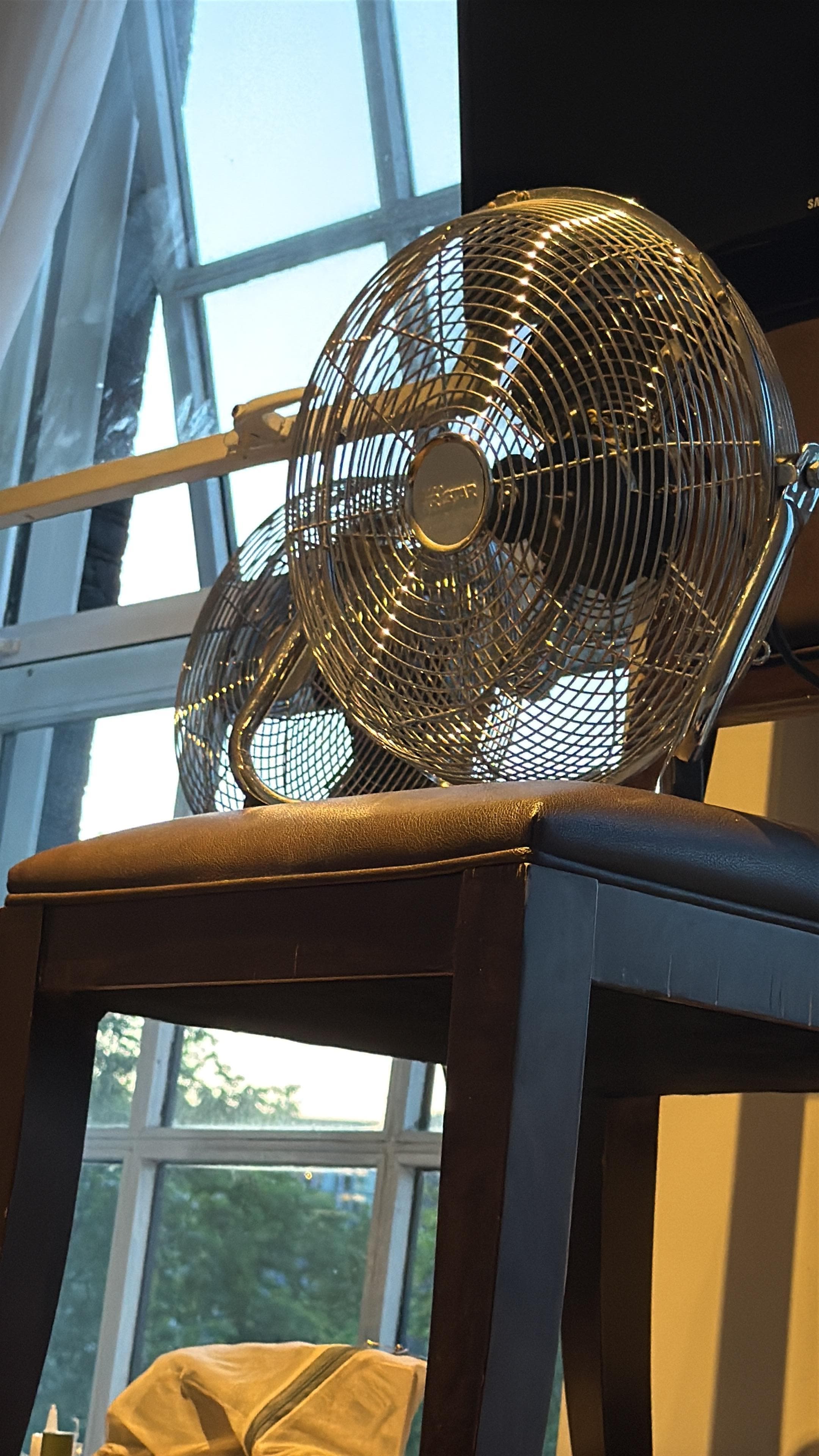 we had to place a fan on the window to bring in cool air, only one window opened no cross ventilation