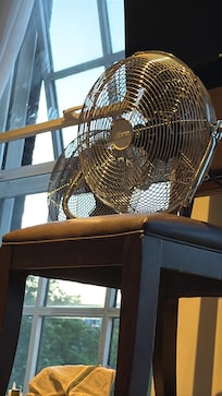 we had to place a fan on the window to bring in cool air, only one window opened no cross ventilation