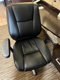 Nasty old and worn desk chair