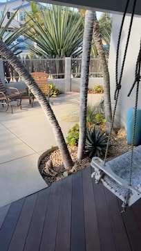 Front yard - enclosed for pets