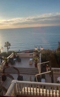 Vue dâune chambre double vue mer