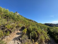 Wanderung ins Dorf Roquevaire
