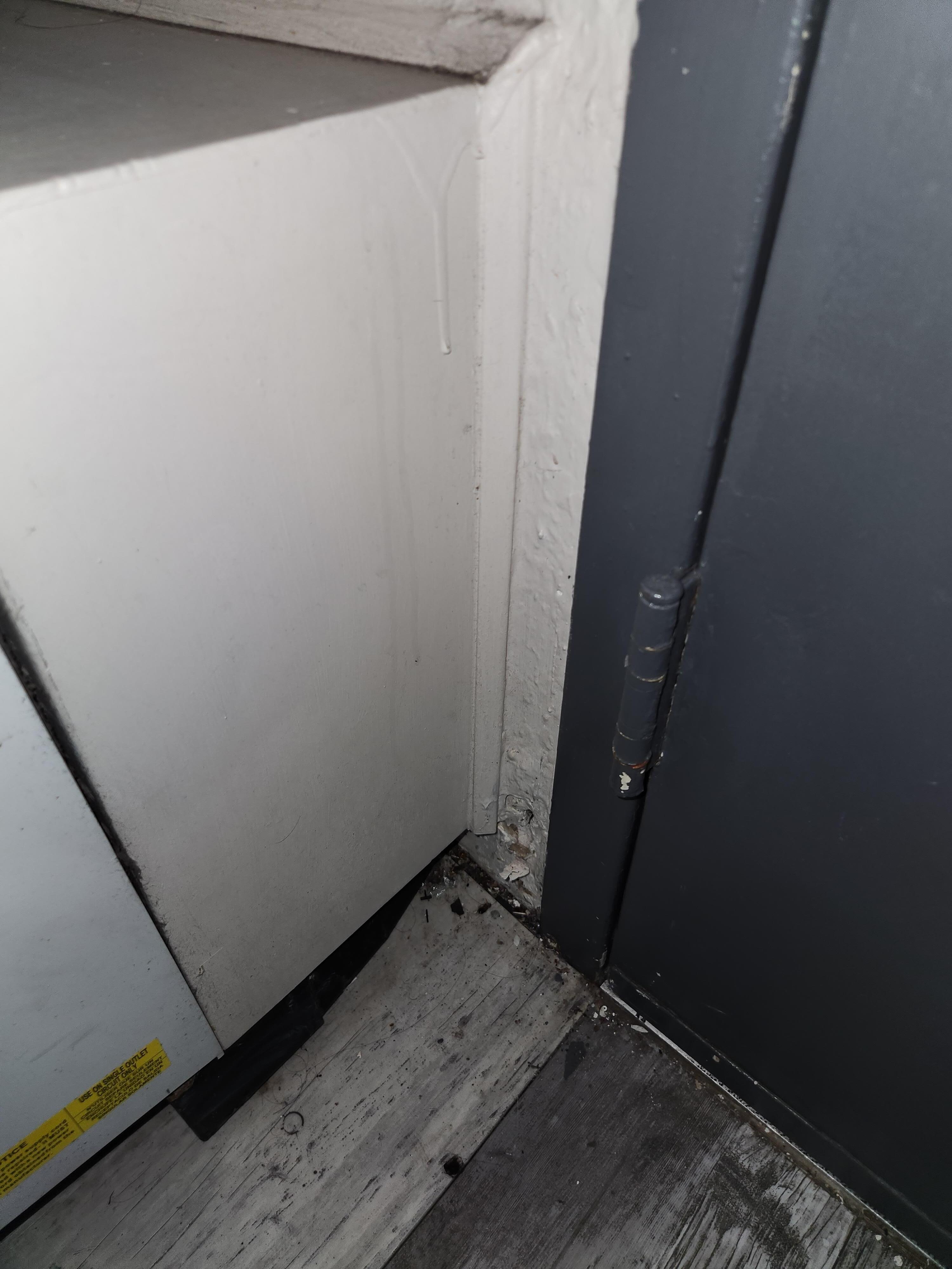 Under AC