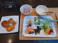 Breakfast at Hapuna with the special grain rice and French toast