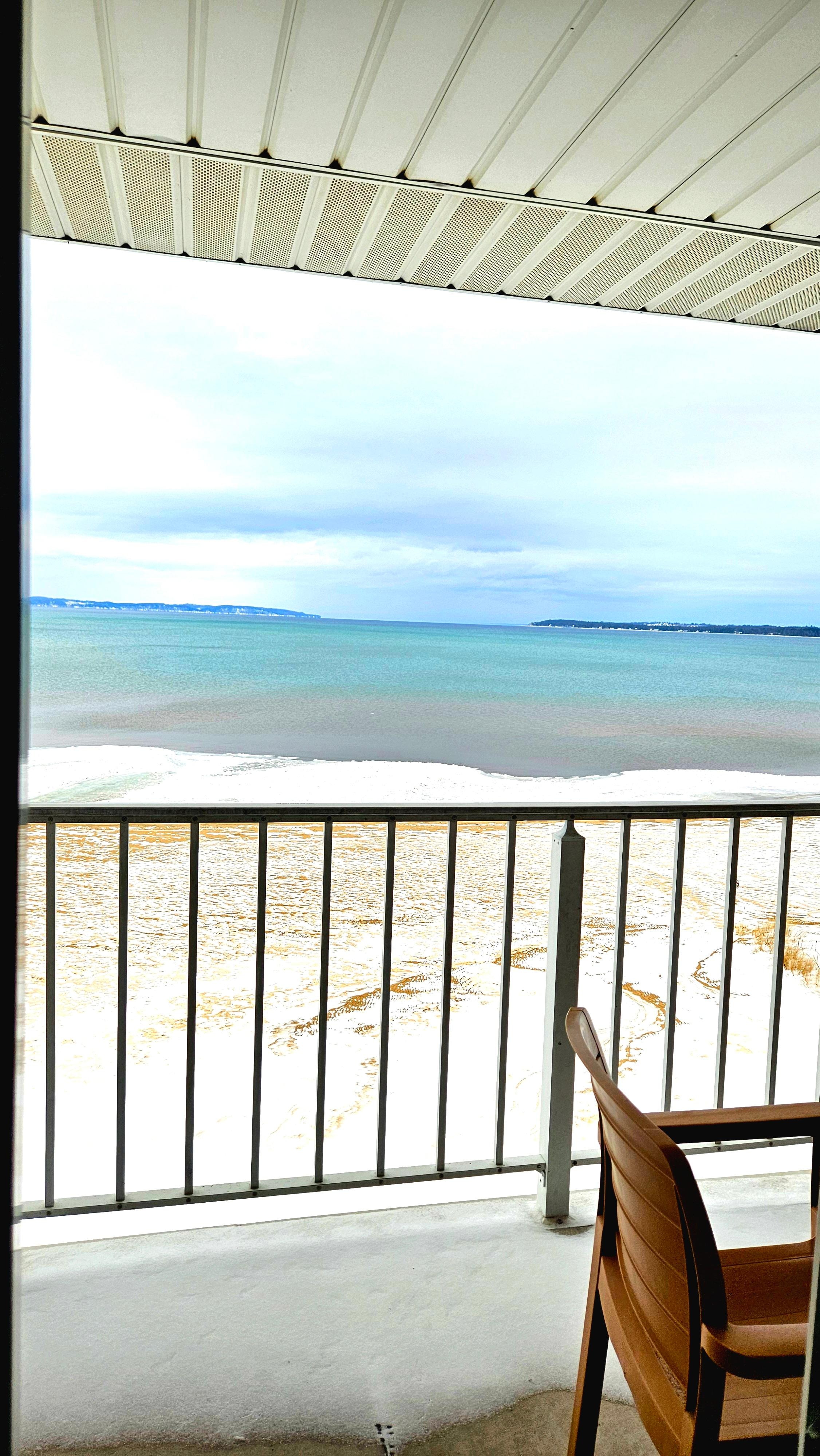 Big deck! Beautiful view!