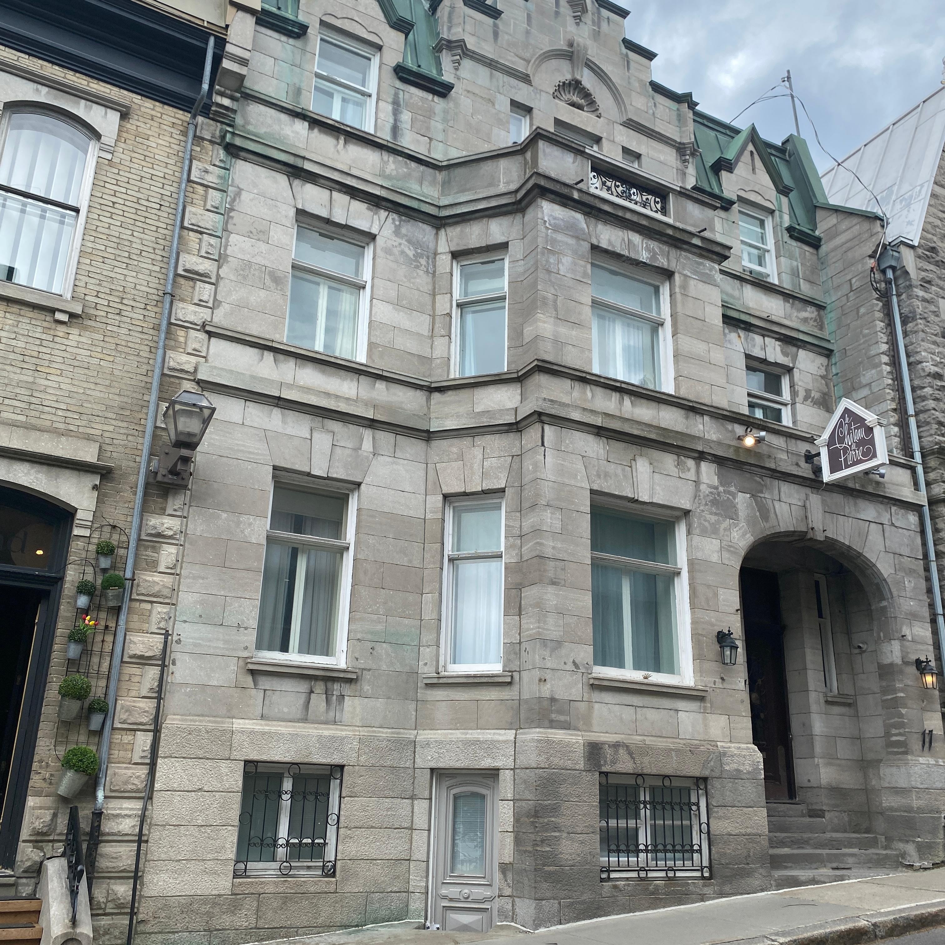 Façade de l’hôtel