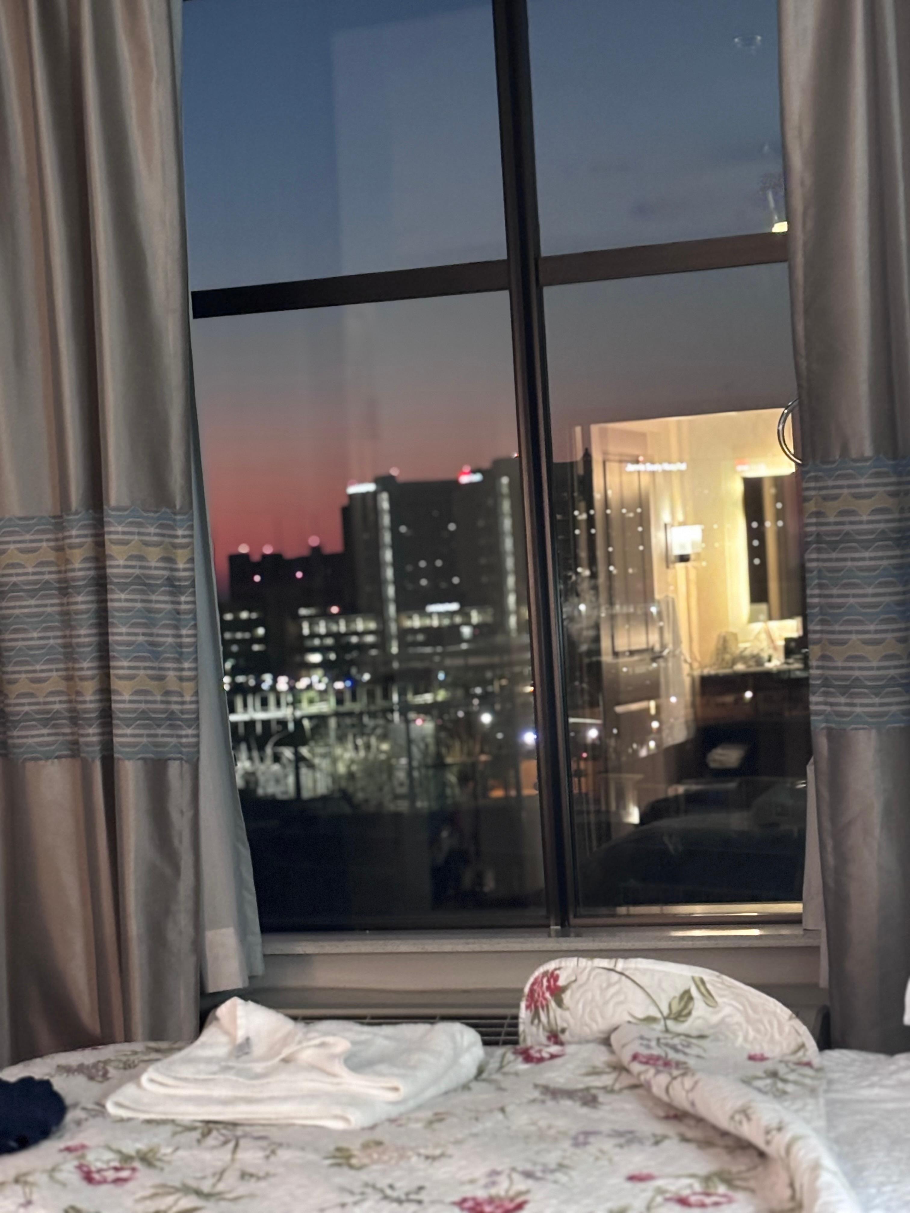 Suite on the 5ft Floor overlooking the Medical Center from one Window !