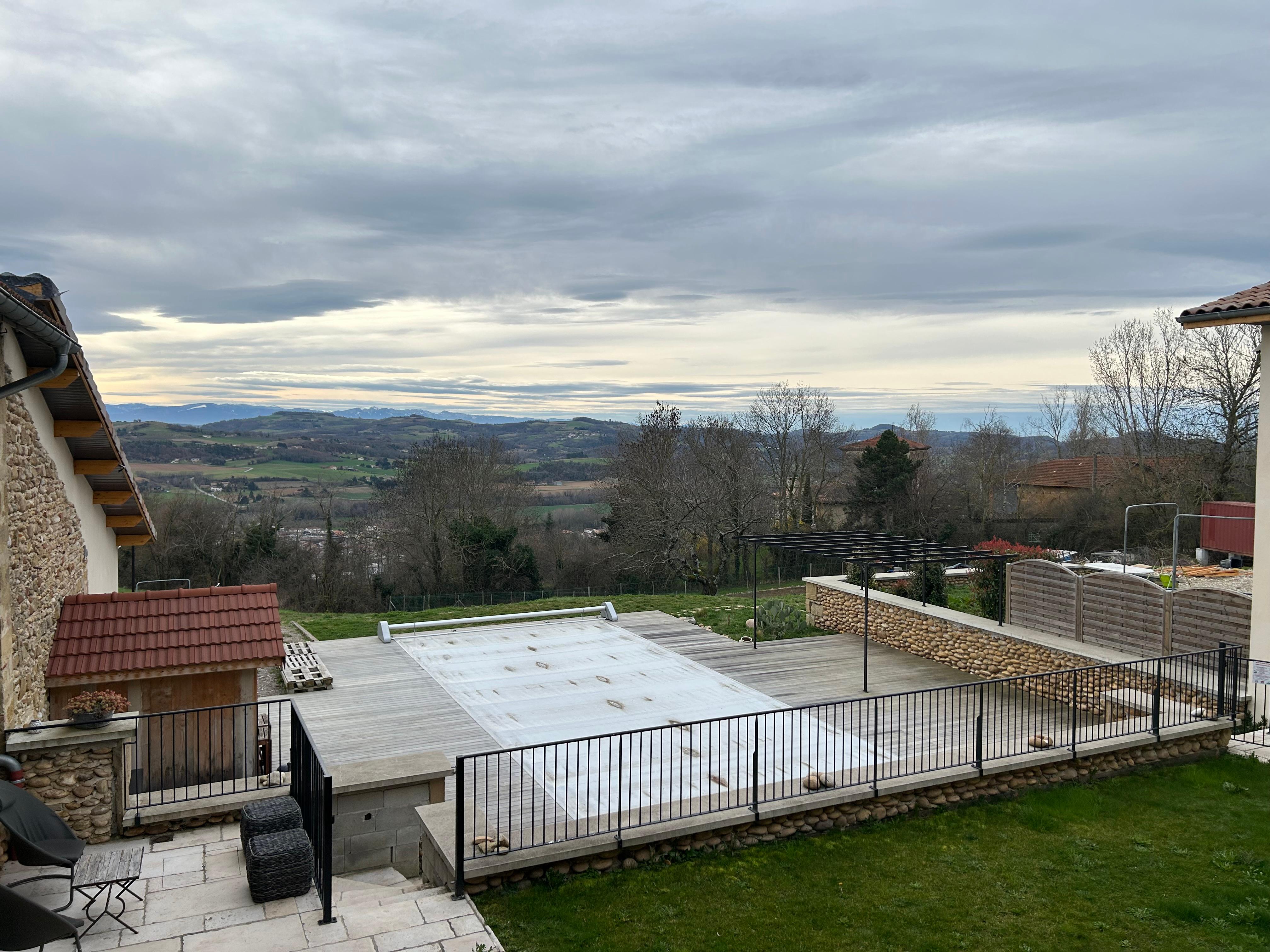 Vue de la chambre. 