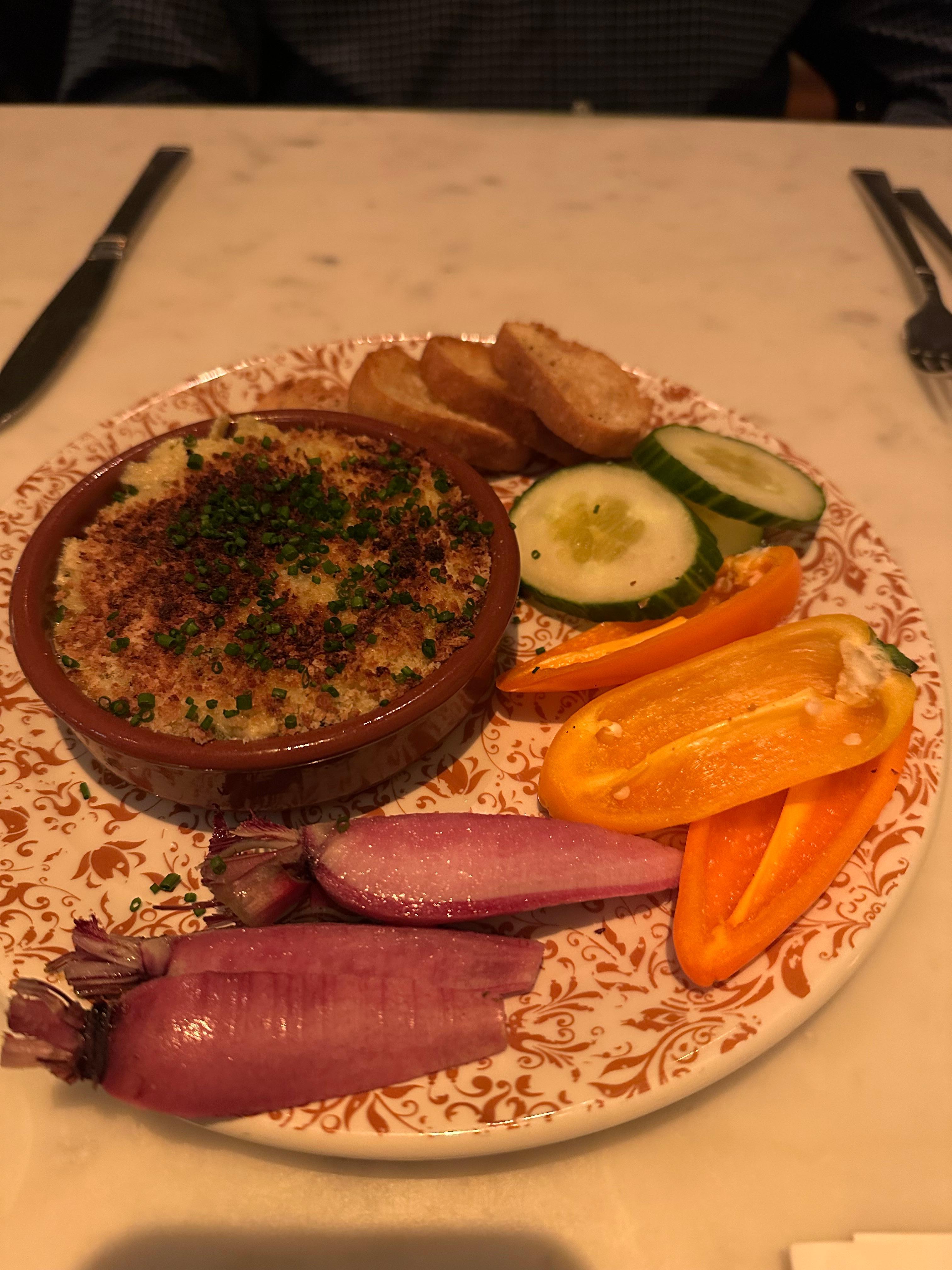 Artichoke dip & crudites