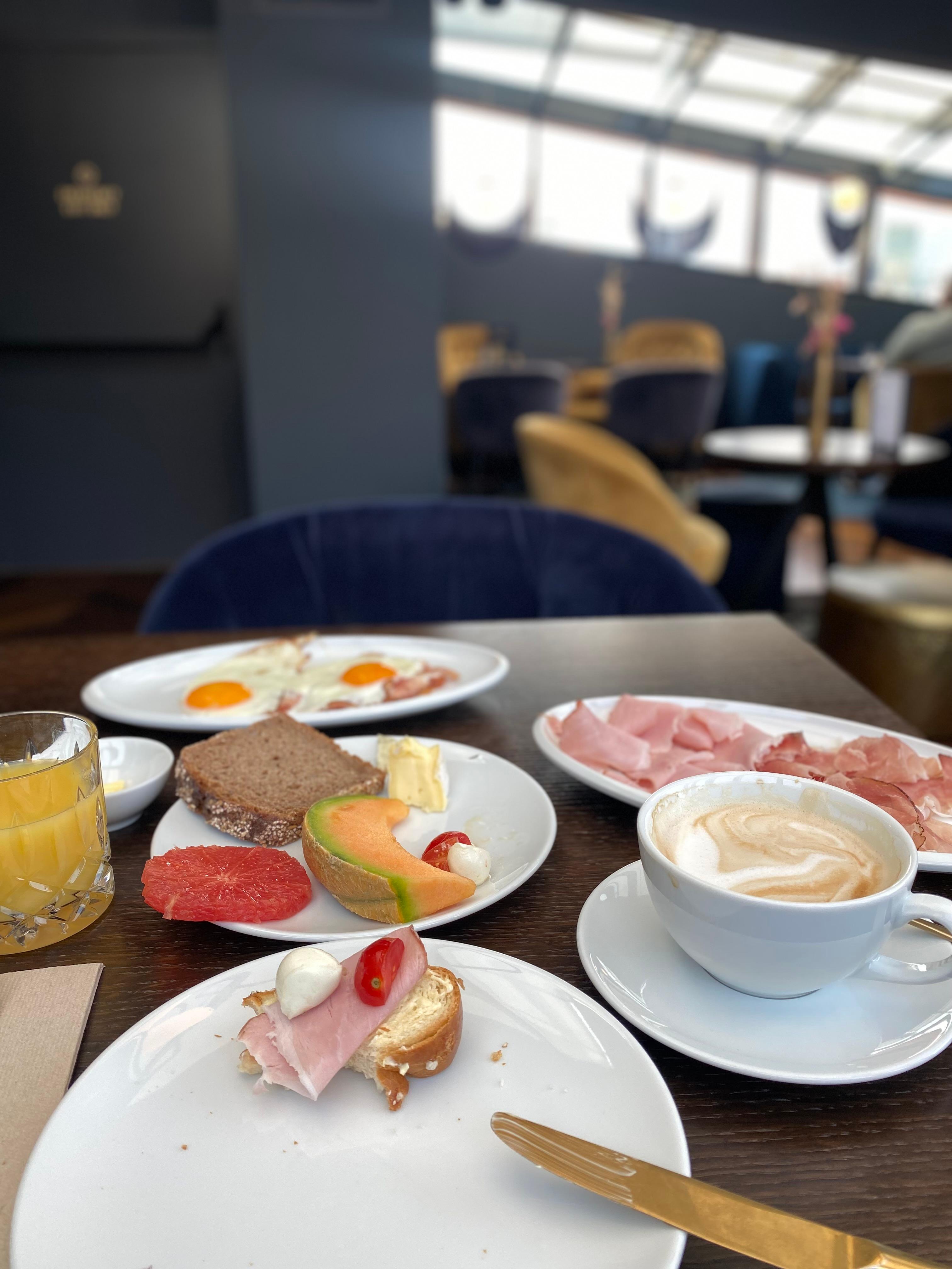 Frühstück