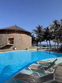 Pool 1