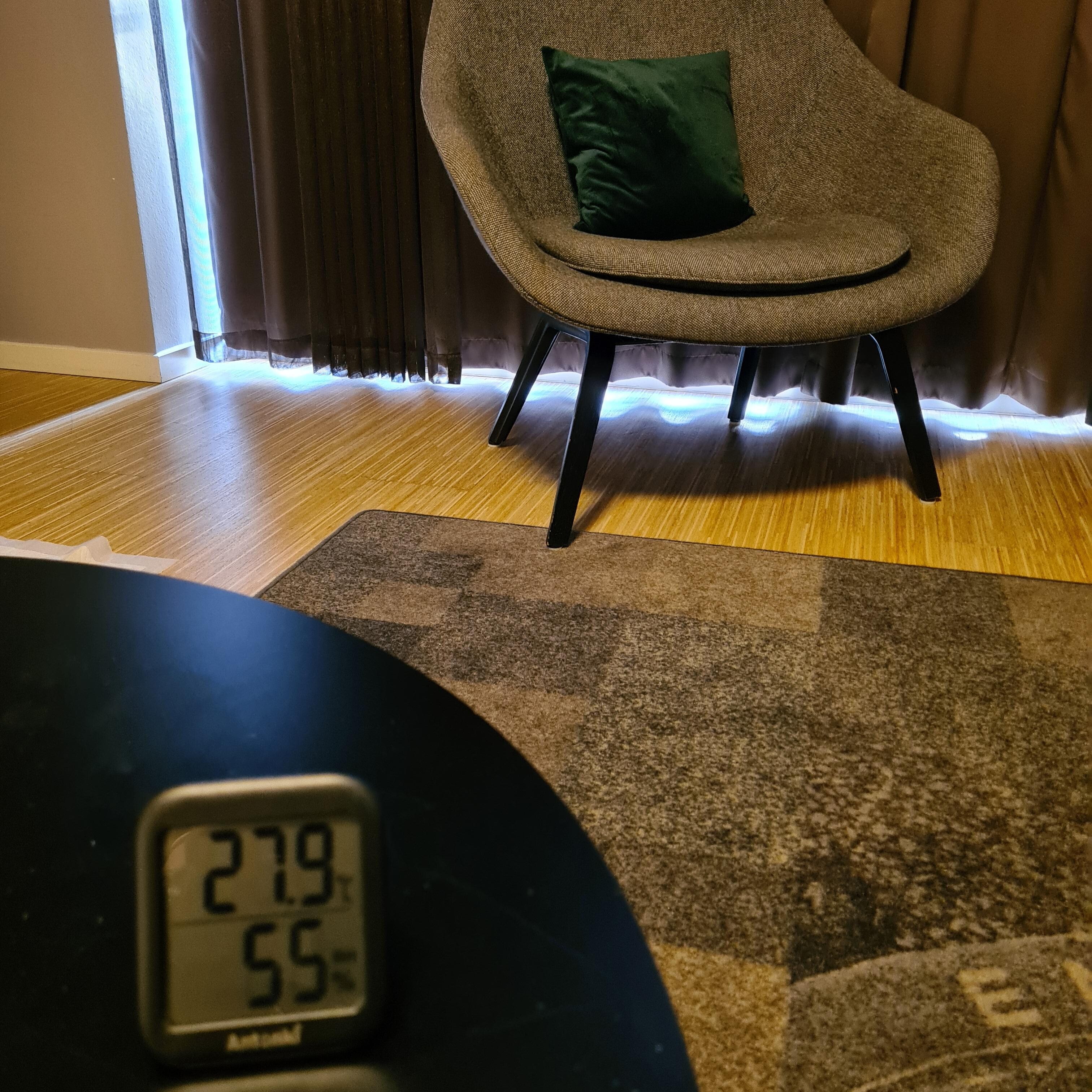 Temperature allant jusqu a 30 degres et 24 .5 au minimum 