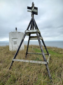 The light beam and trig, easily assessed from the cottage.