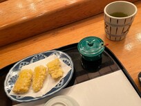 薦めて下さった近隣の店舗①
( 回らない寿司のカウンター席 )