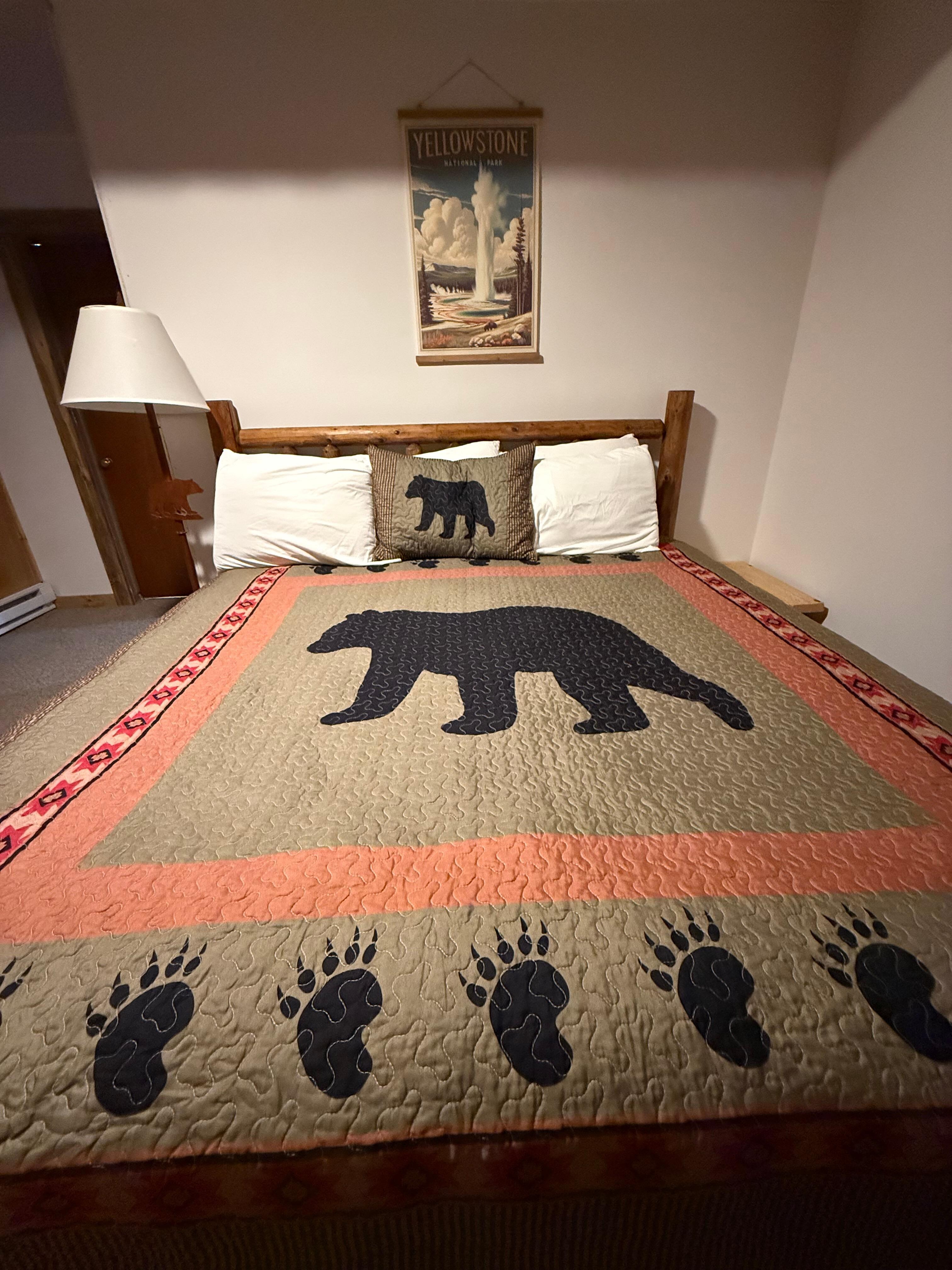 Cute decor and so comfy