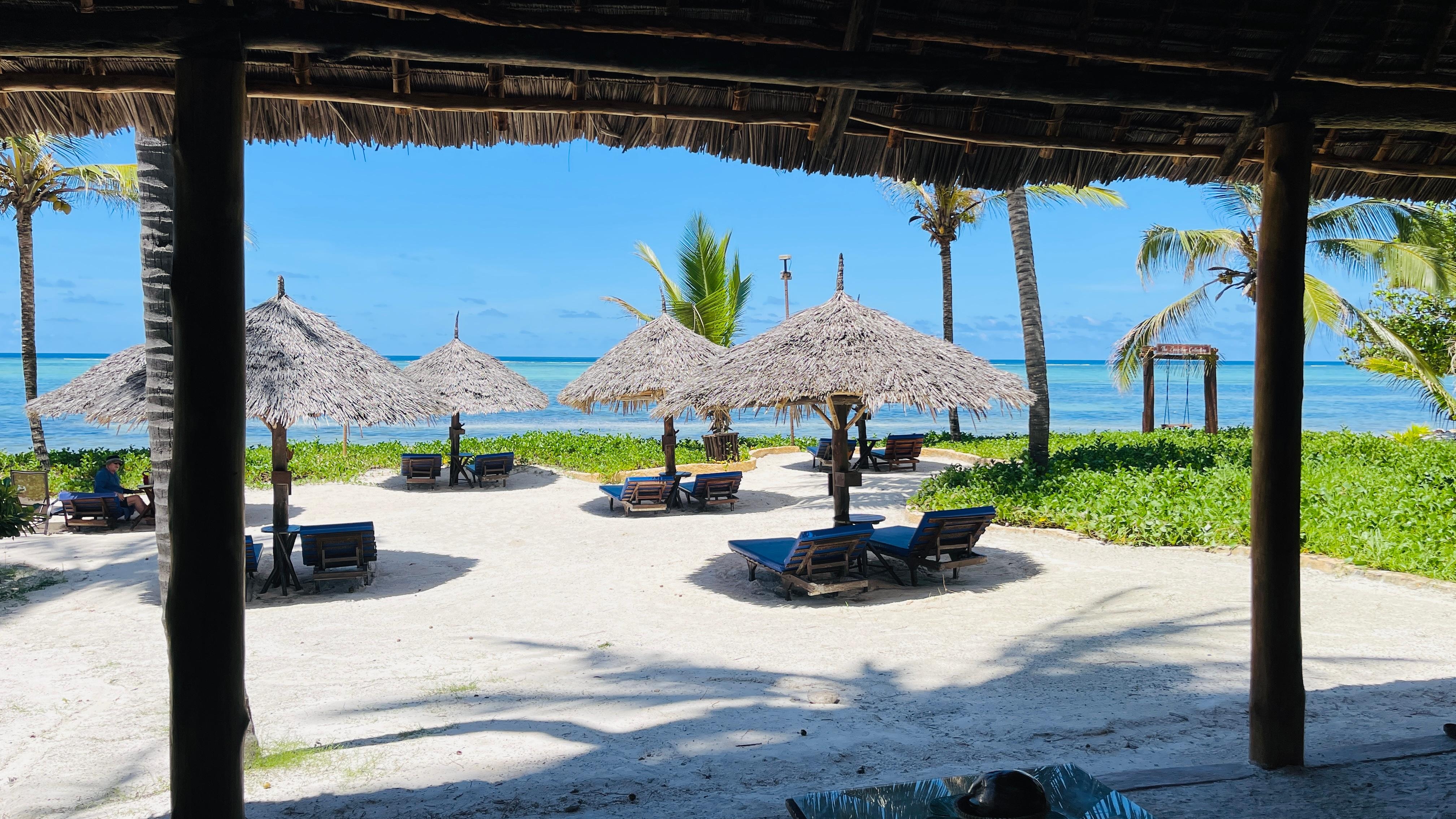 Lots of places to rest right near a dive centre and bar