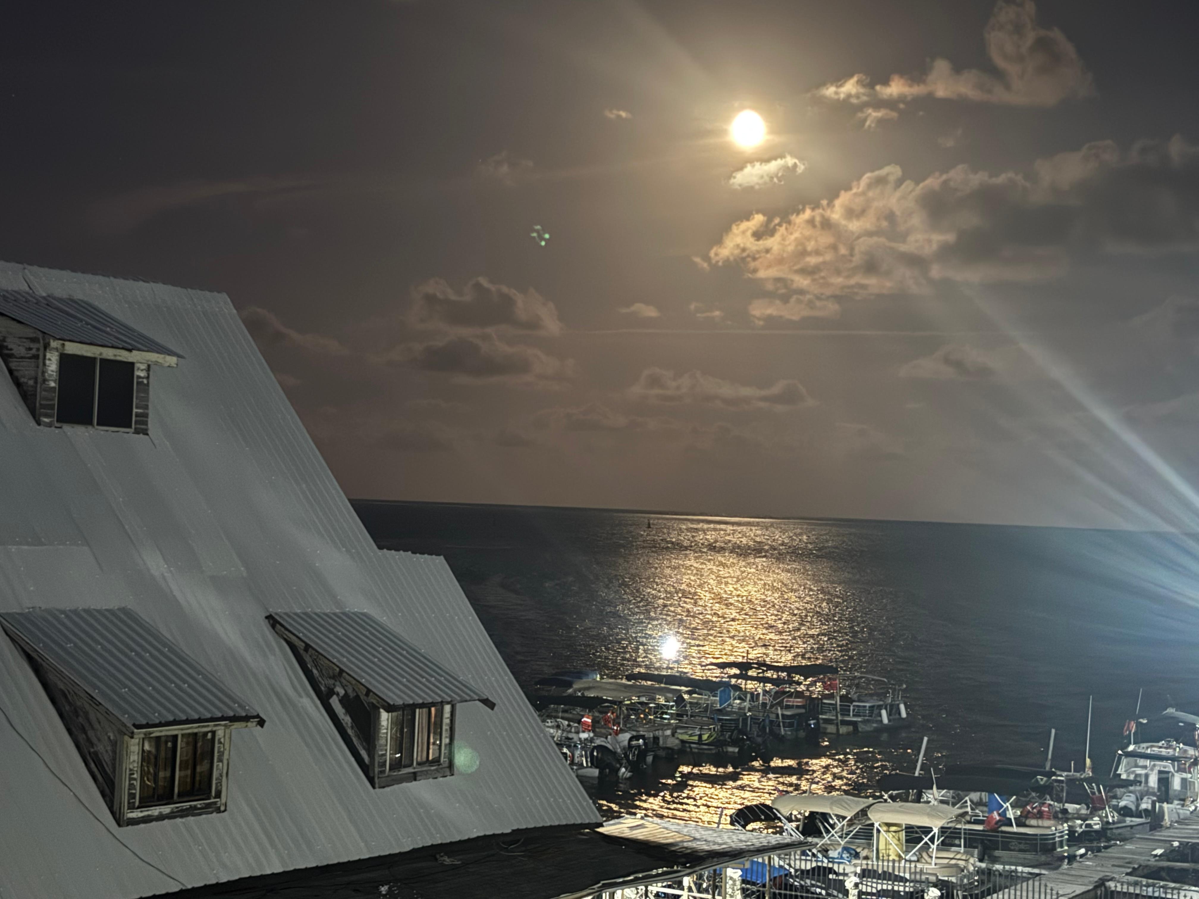 Vista da lua da sacada