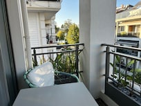 Our balcony could just see glimpse of harbour