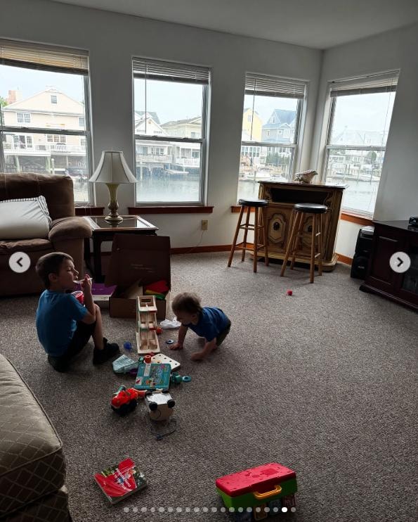 There is no picture from this angle in the listing so I wanted to show what an amazing view I had of the water while my boys played in the living room!