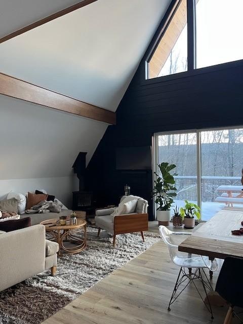 Large family room connected to dining room and kitchen. So much space!