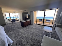 階数指定のない部屋でしたが、ラッキーなことに21階だったのでダイアモンドヘッドが見える眺めでした。