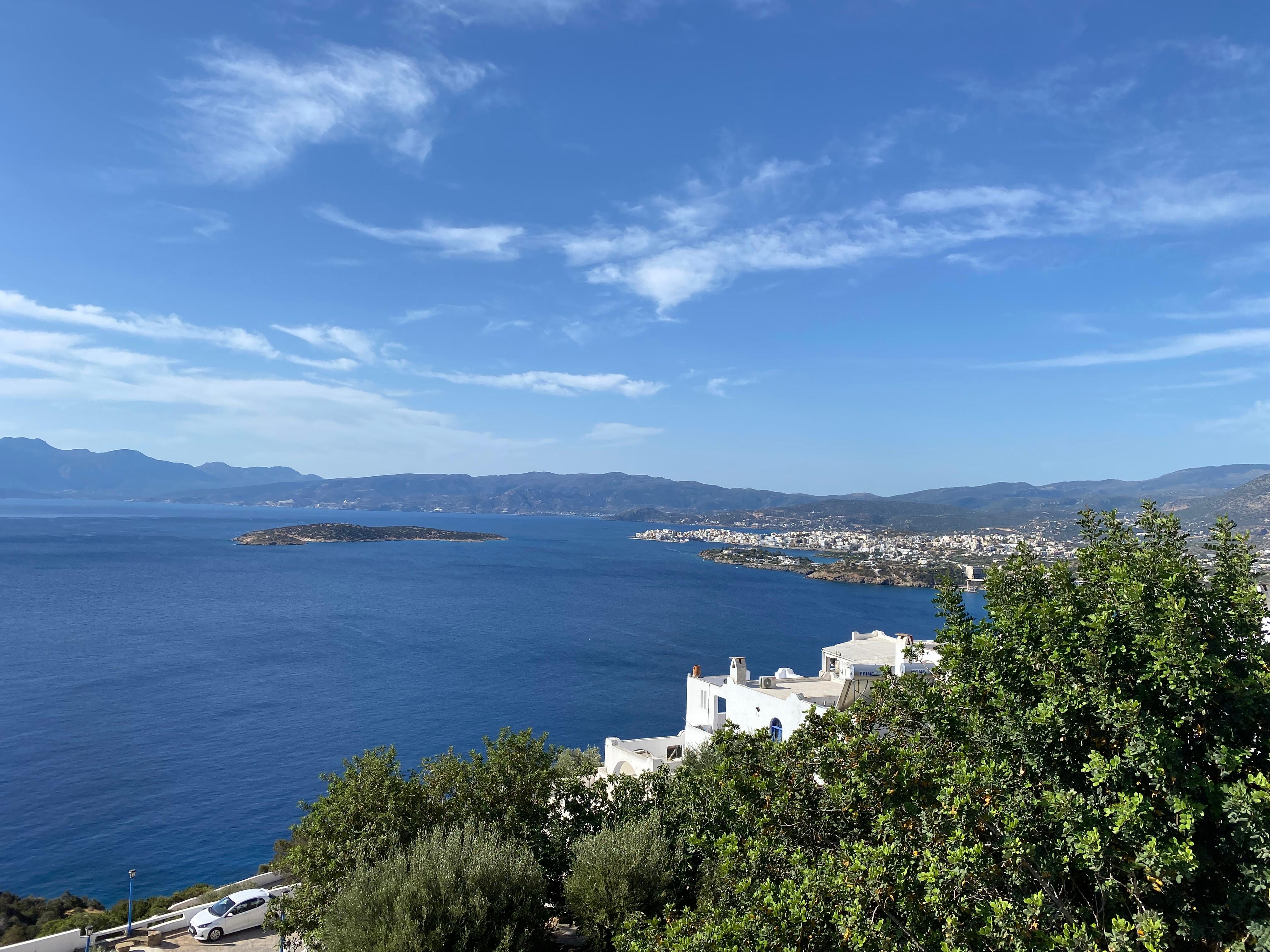 Vue sur agios Nikolaos du balcon de la chambre